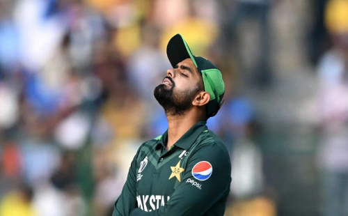 সংবাদ সম্মেলনে আর্থার, ‘বাবরকে বেড়ে ওঠার সুযোগ দিতে হবে’